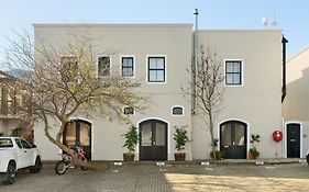 Luxury Franschhoek Getaway Next To Winetram